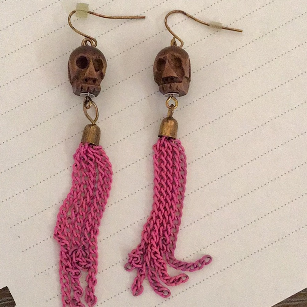Skull dangle earrings